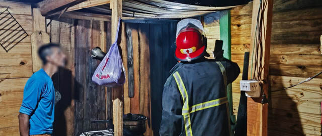 OBERÁ: Principio de incendio en una vivienda obligó a evacuar a tres niños